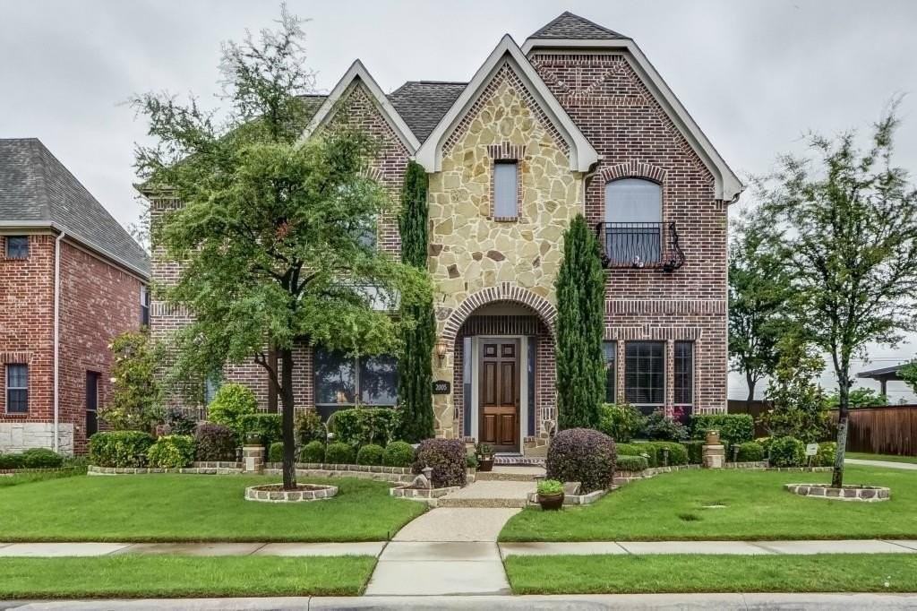 2005 Loma Alta Dr - Photo 2 of 33