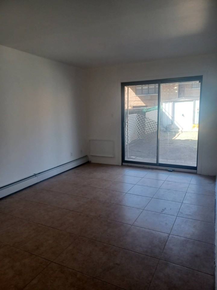 156 78th Street - Sapphire Street #1 - Photo 3 of 7