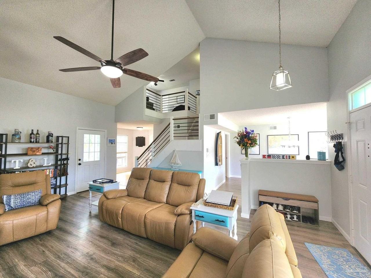 589 Bobwhite Pl - Photo 3 of 26