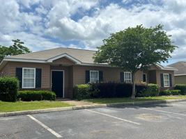 featured image of 410 E Elm St Apt 8a