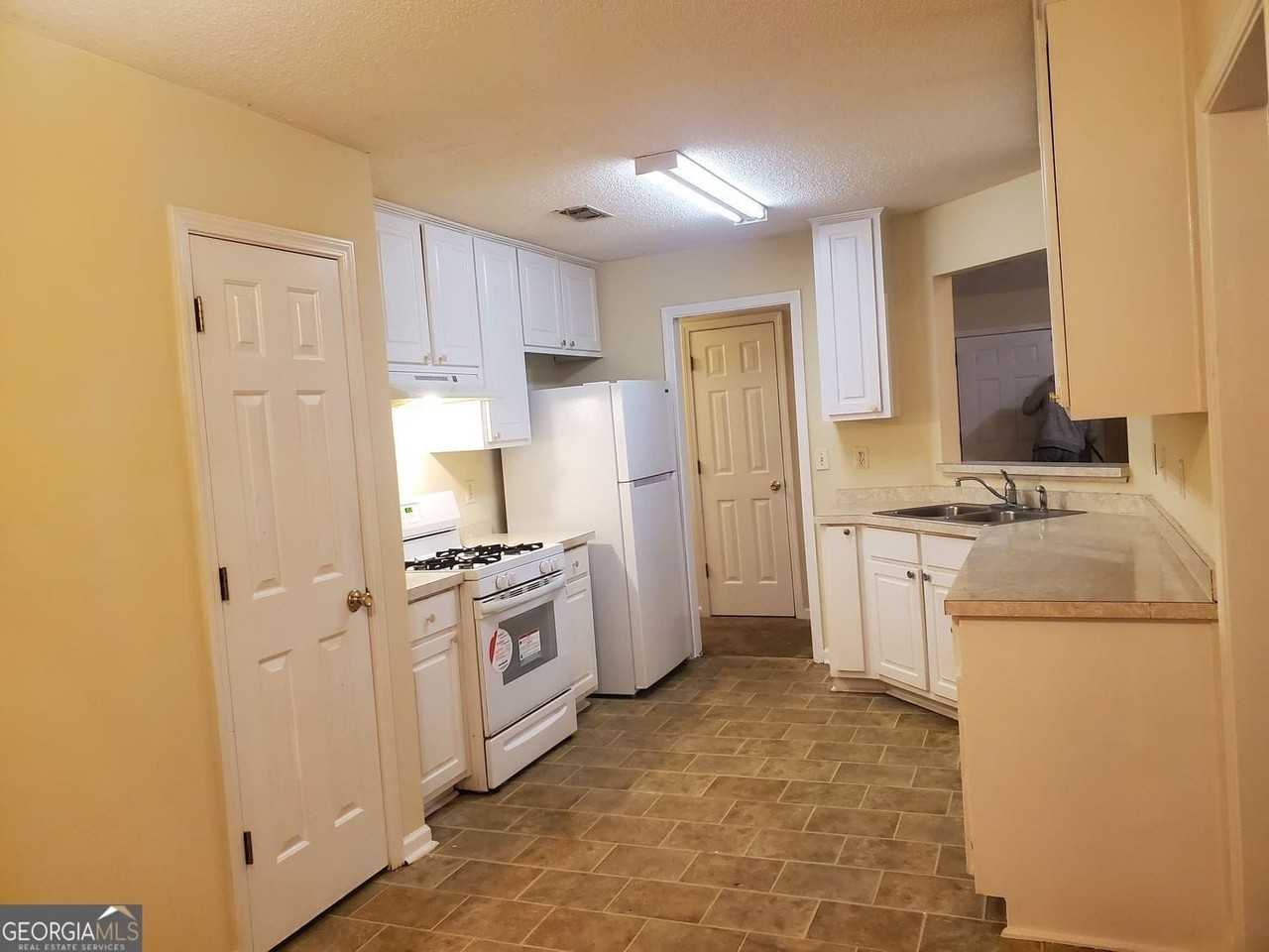 6710 Gina Agha Circle - Photo 7 of 17