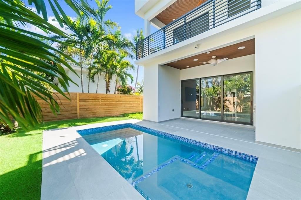 1314 Northeast 13th Avenue - Photo 7 of 18