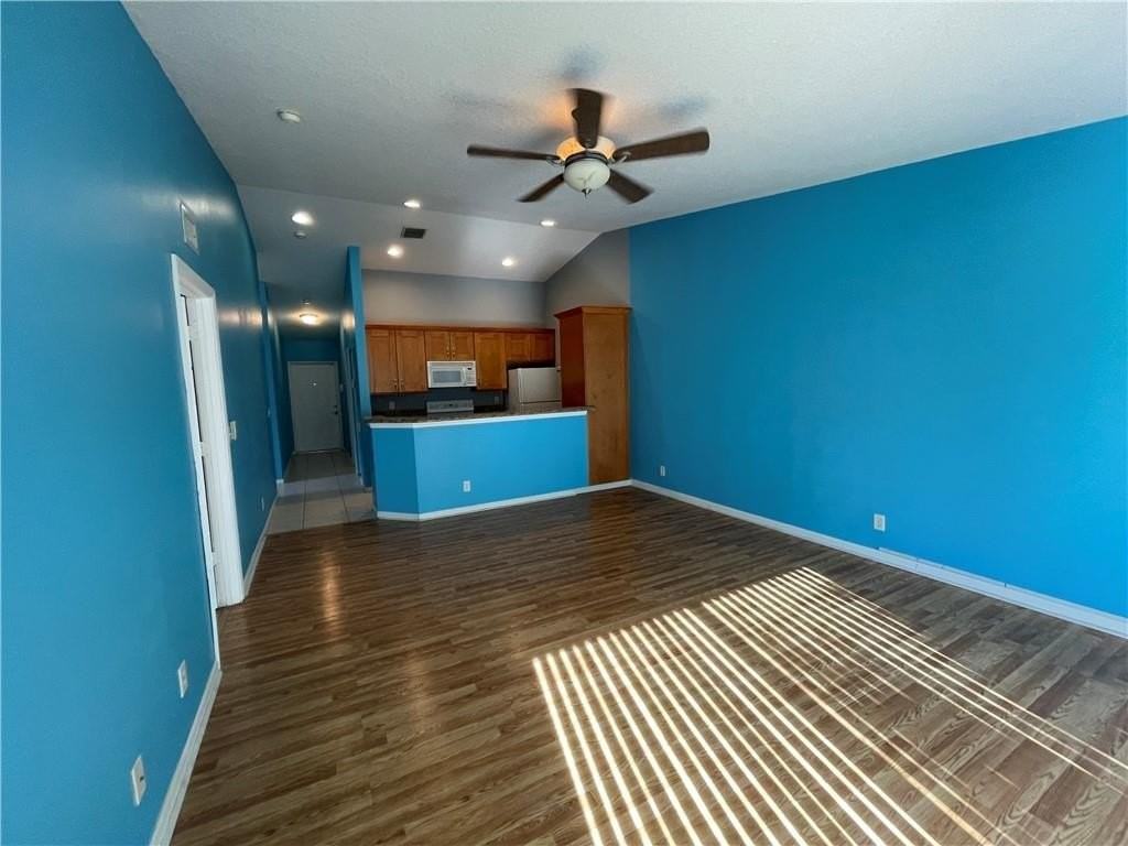 4538 Oak Terrace Drive - Photo 7 of 18