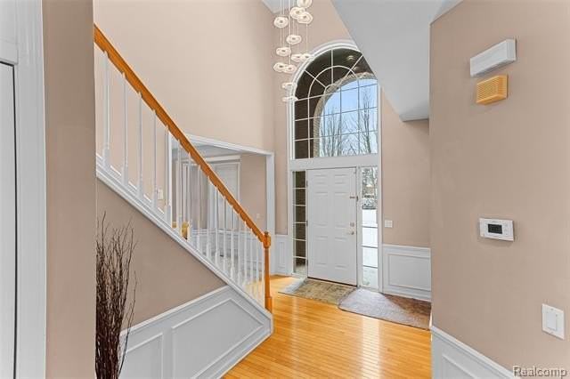 7567 Windgate Cir - Photo 2 of 50