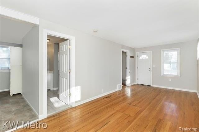 1216 Cherokee Ave - Photo 3 of 25