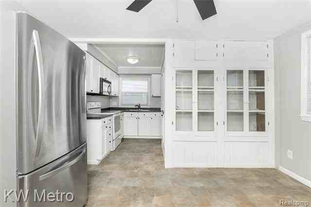 1216 Cherokee Ave - Photo 5 of 25