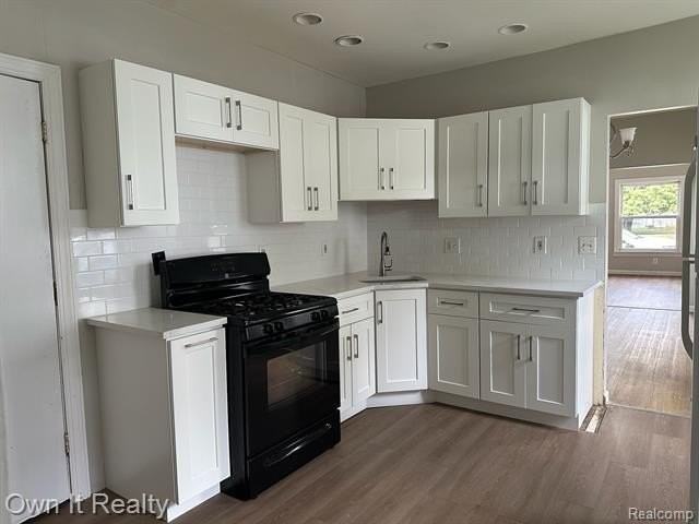 56 Oak St - Photo 4 of 11