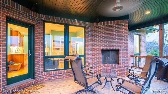 3520 Blue Heron Ct - Photo 2 of 13