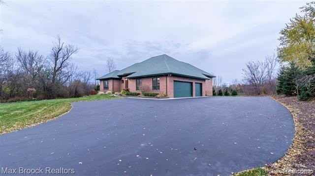 3520 Blue Heron Ct - Photo 4 of 13