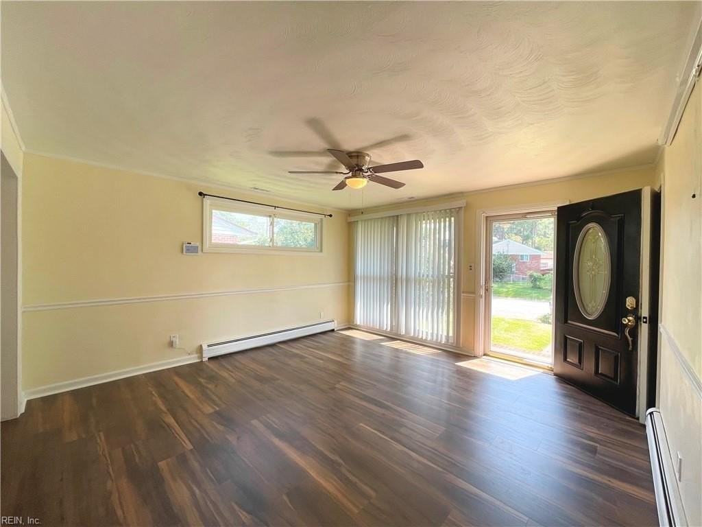 1024 Stanley Road - Photo 4 of 24