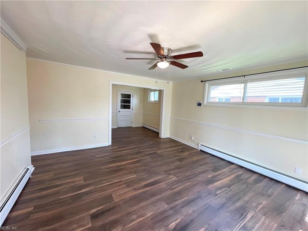 1024 Stanley Road - Photo 5 of 24