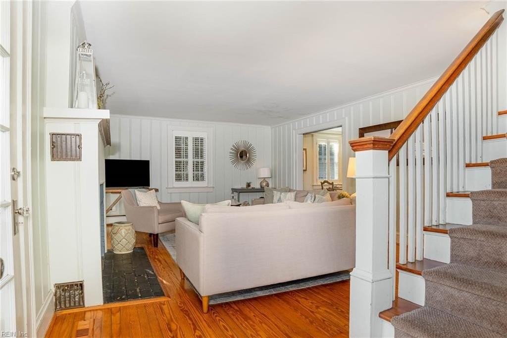 221 54th Street #A - Photo 7 of 32