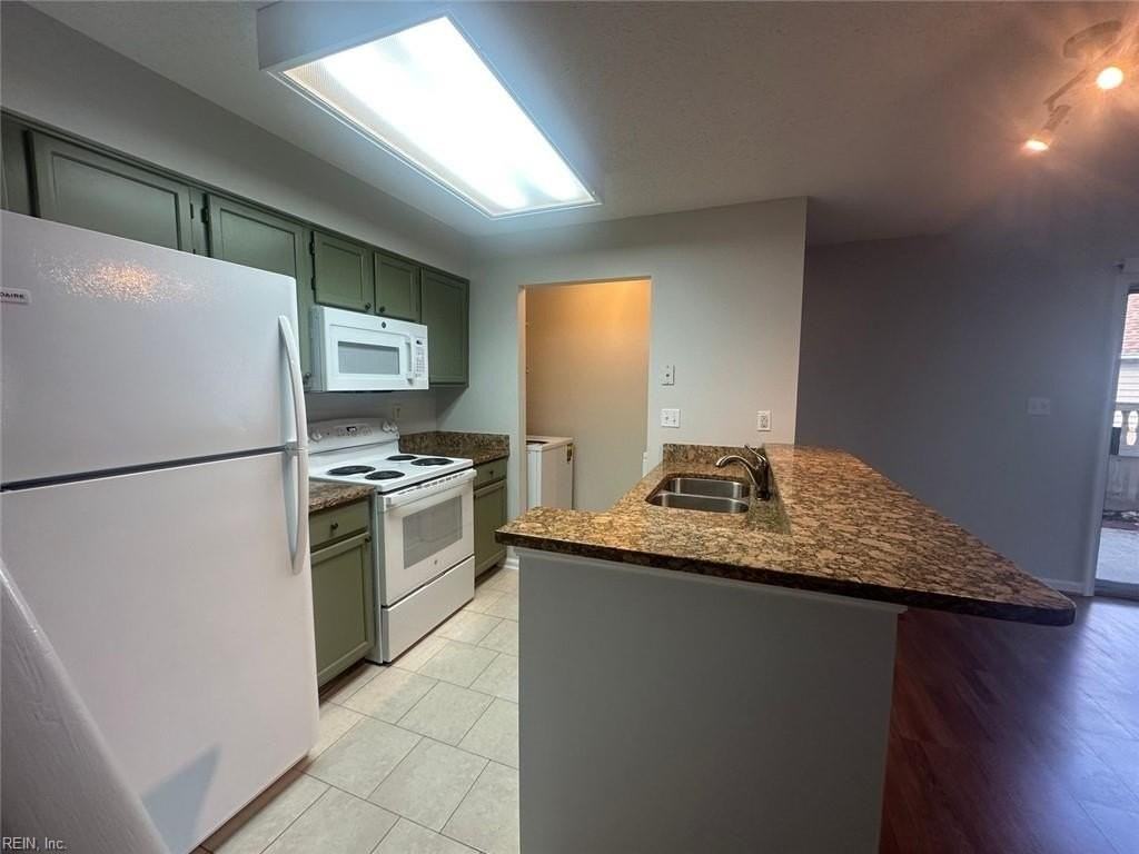 1309 Quail Creek Holw #B - Photo 7 of 27