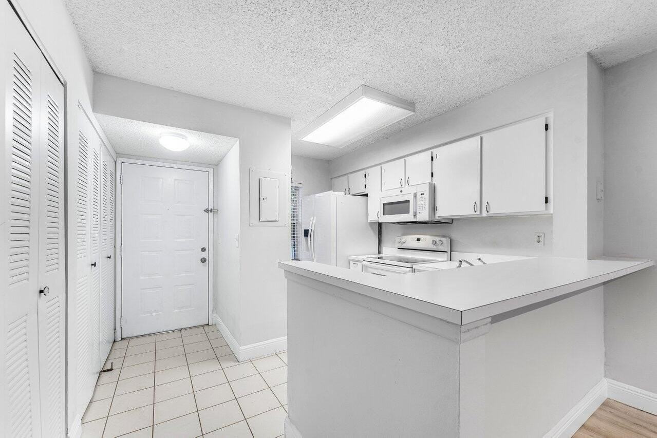 2230 N Cypress Bend Dr #209 - Photo 2 of 20