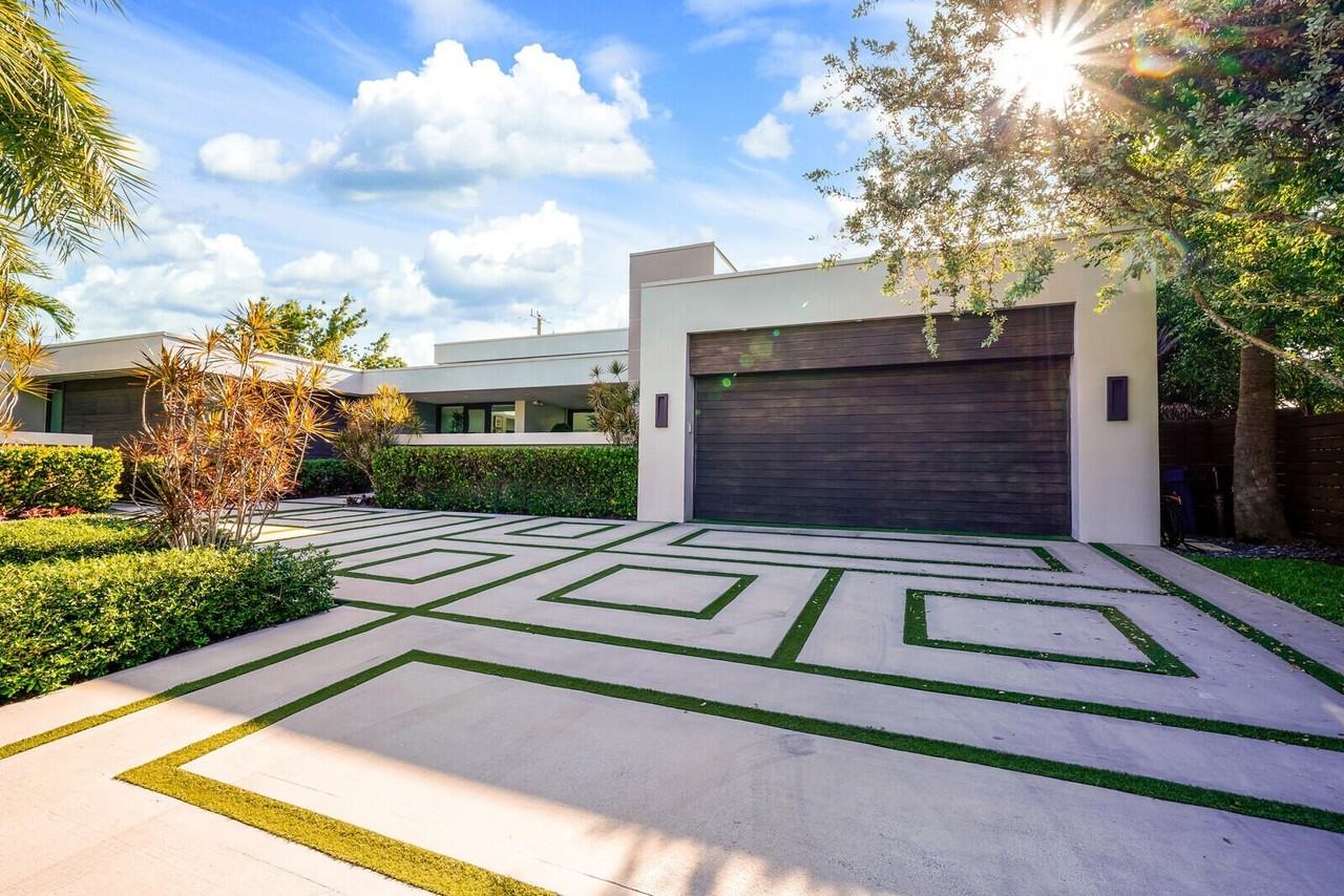 4011 Bayview Dr - Photo 5 of 50