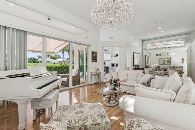 119 Coral Cay Dr - Photo 3 of 22