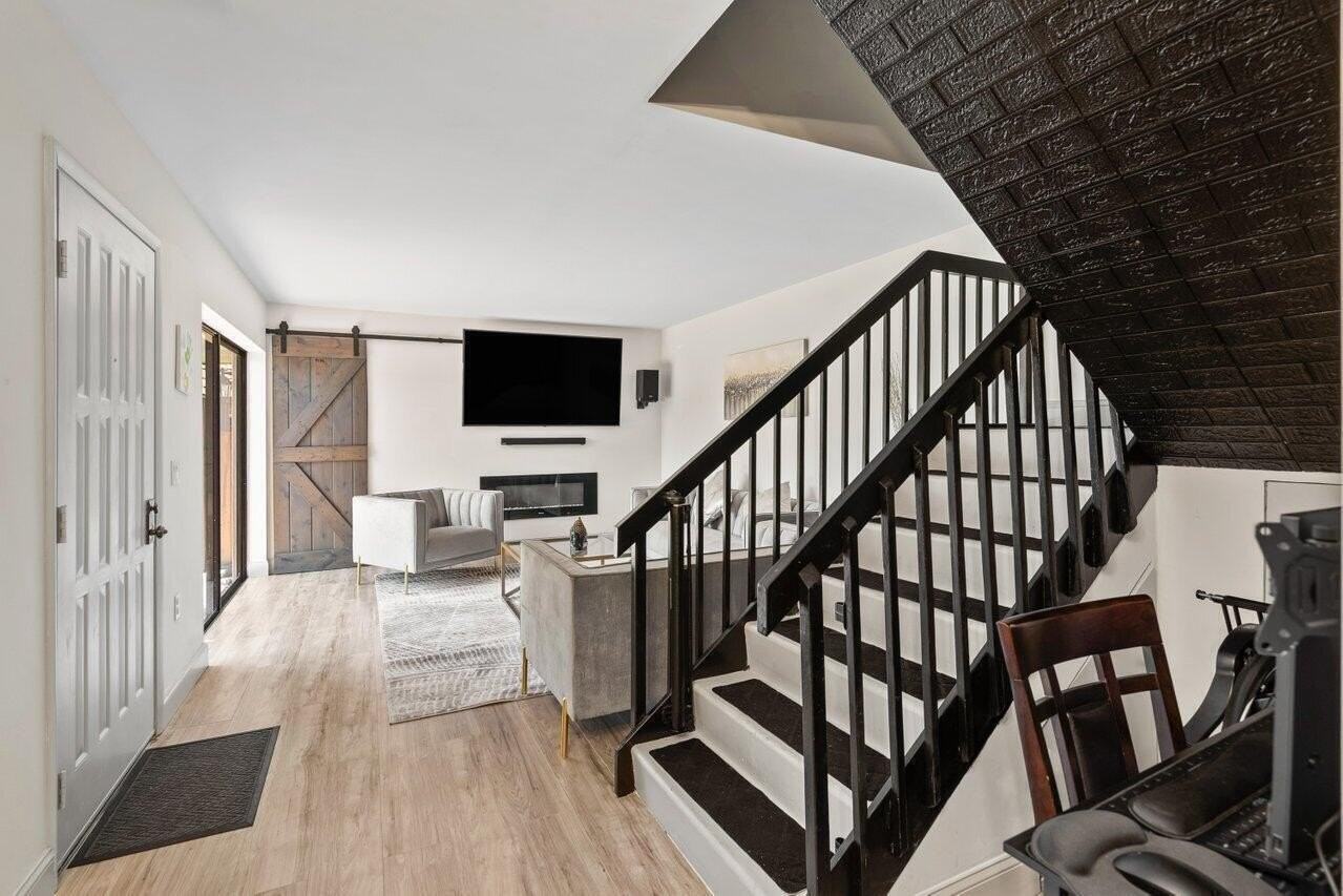 3571 Southwest Sunset Trace Circle - Photo 5 of 22