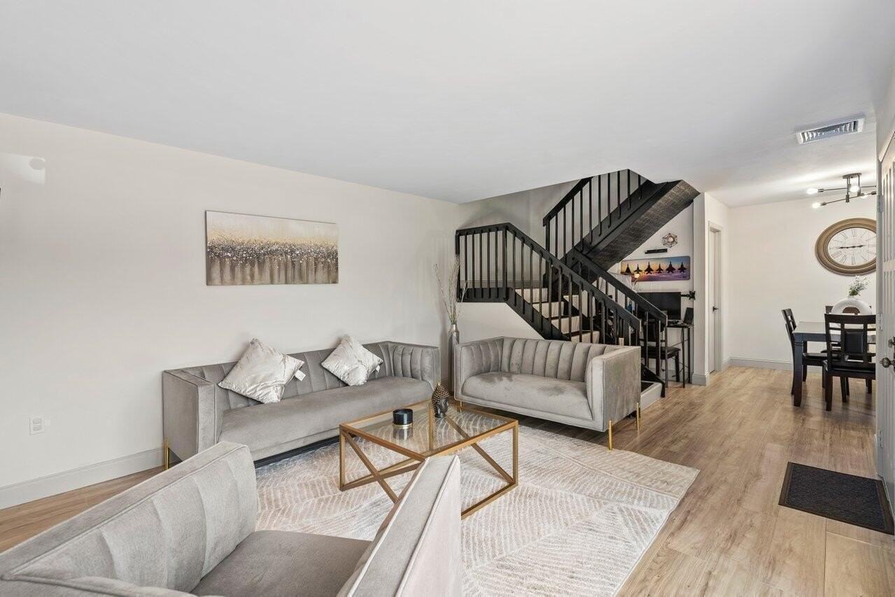 3571 Southwest Sunset Trace Circle - Photo 6 of 22