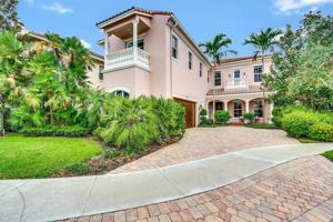 featured image of 128 Tulip Tree Ct