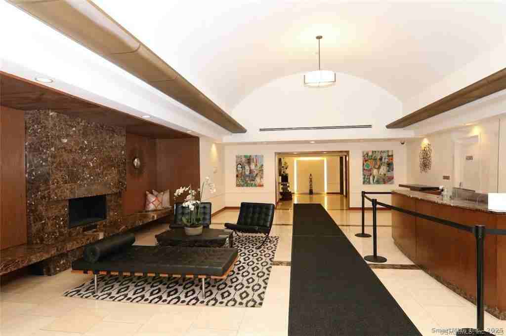 25 25 Forest Unit# APT 3L - Photo 4 of 33