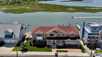 featured image of 802 Harvard Avenue