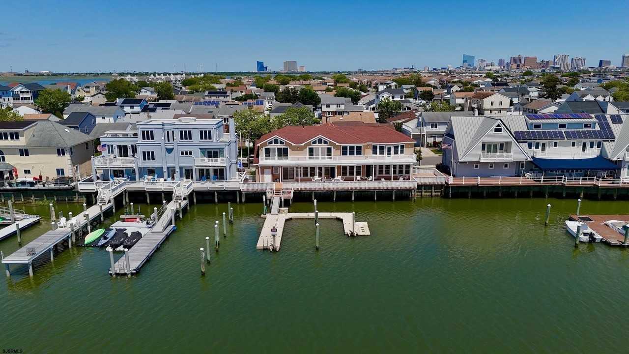 802 Harvard Avenue - Photo 2 of 50