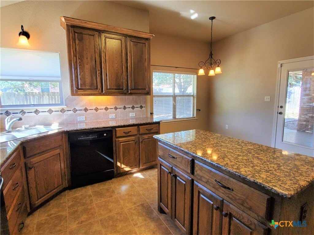 5020 Sean Patrick Gln - Photo 6 of 34