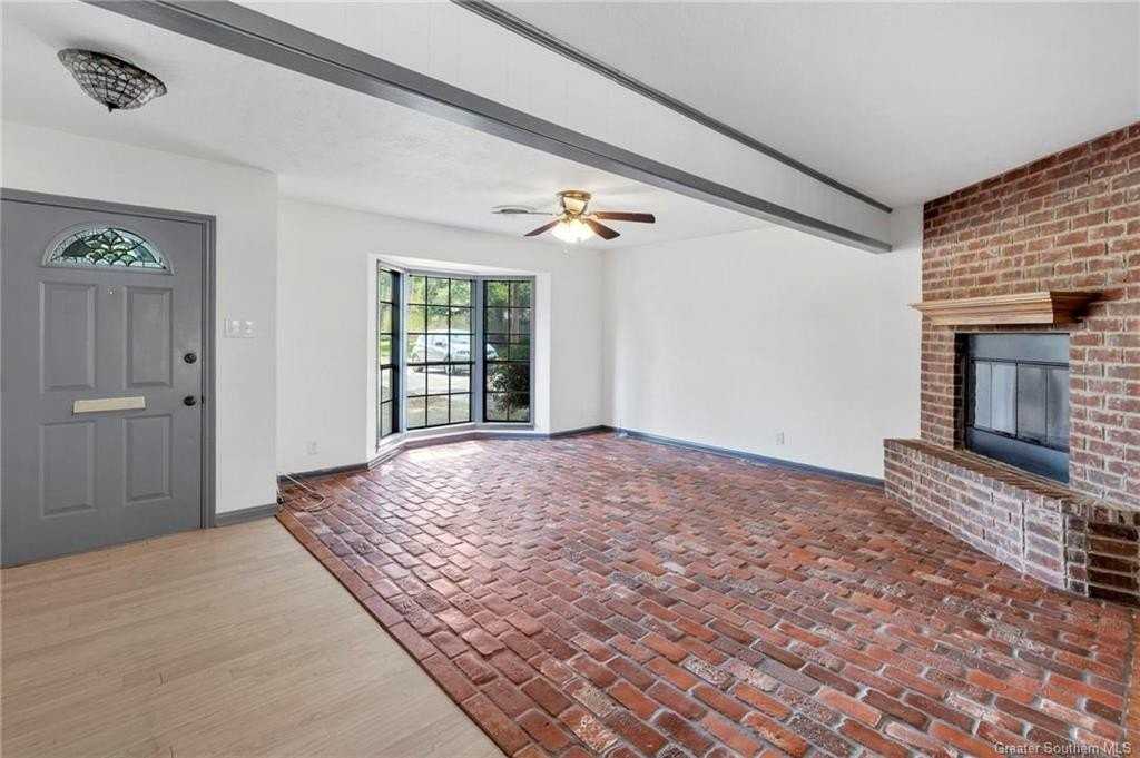 414 Crestwood Street - Photo 3 of 15