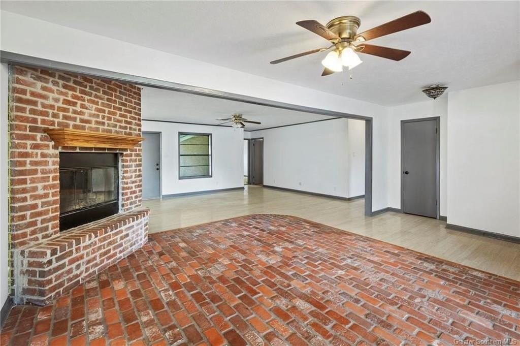 414 Crestwood Street - Photo 4 of 15