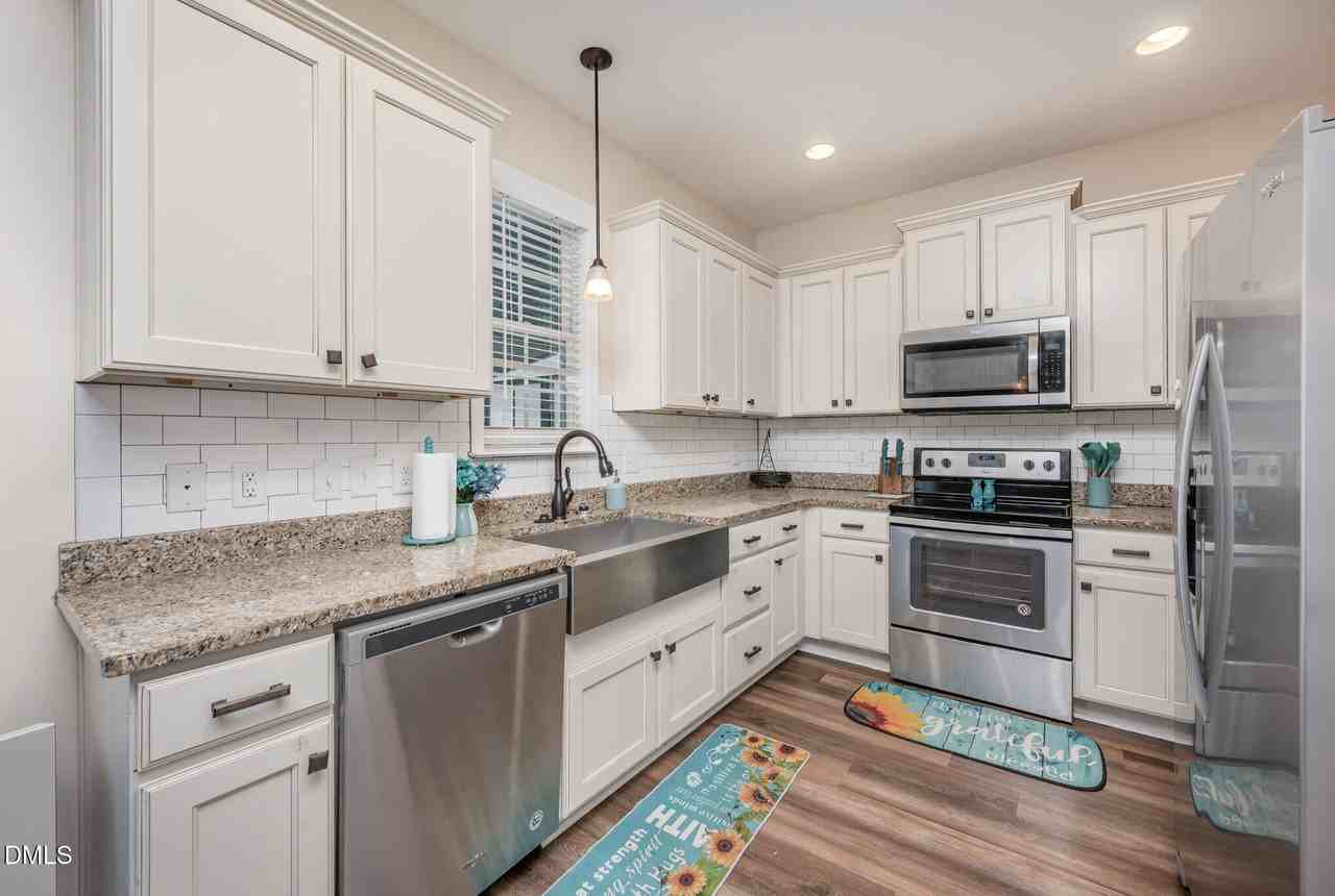 24 Communication Drive - Photo 6 of 19