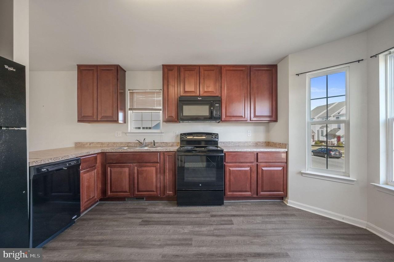 340 Tribbitt Street - Photo 3 of 20