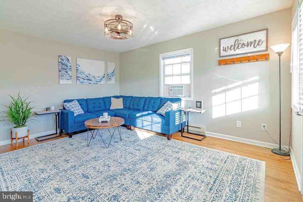 45302 Bloch Avenue - Photo 3 of 15