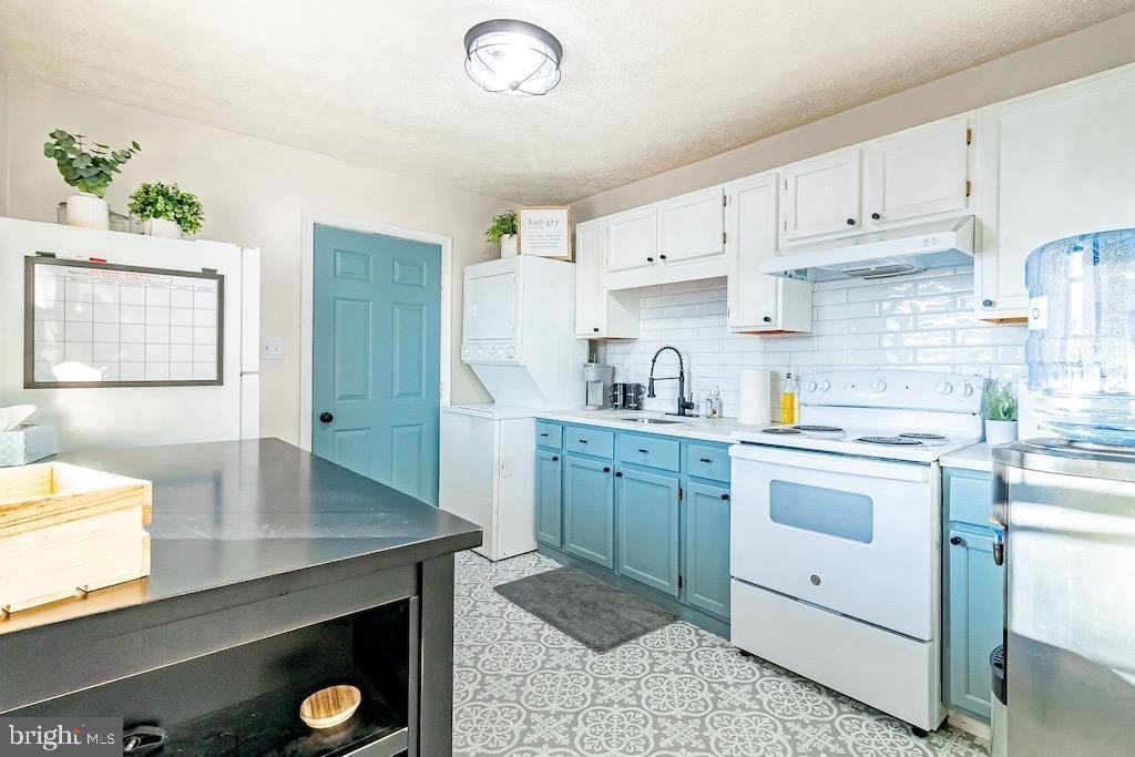 45302 Bloch Avenue - Photo 6 of 15