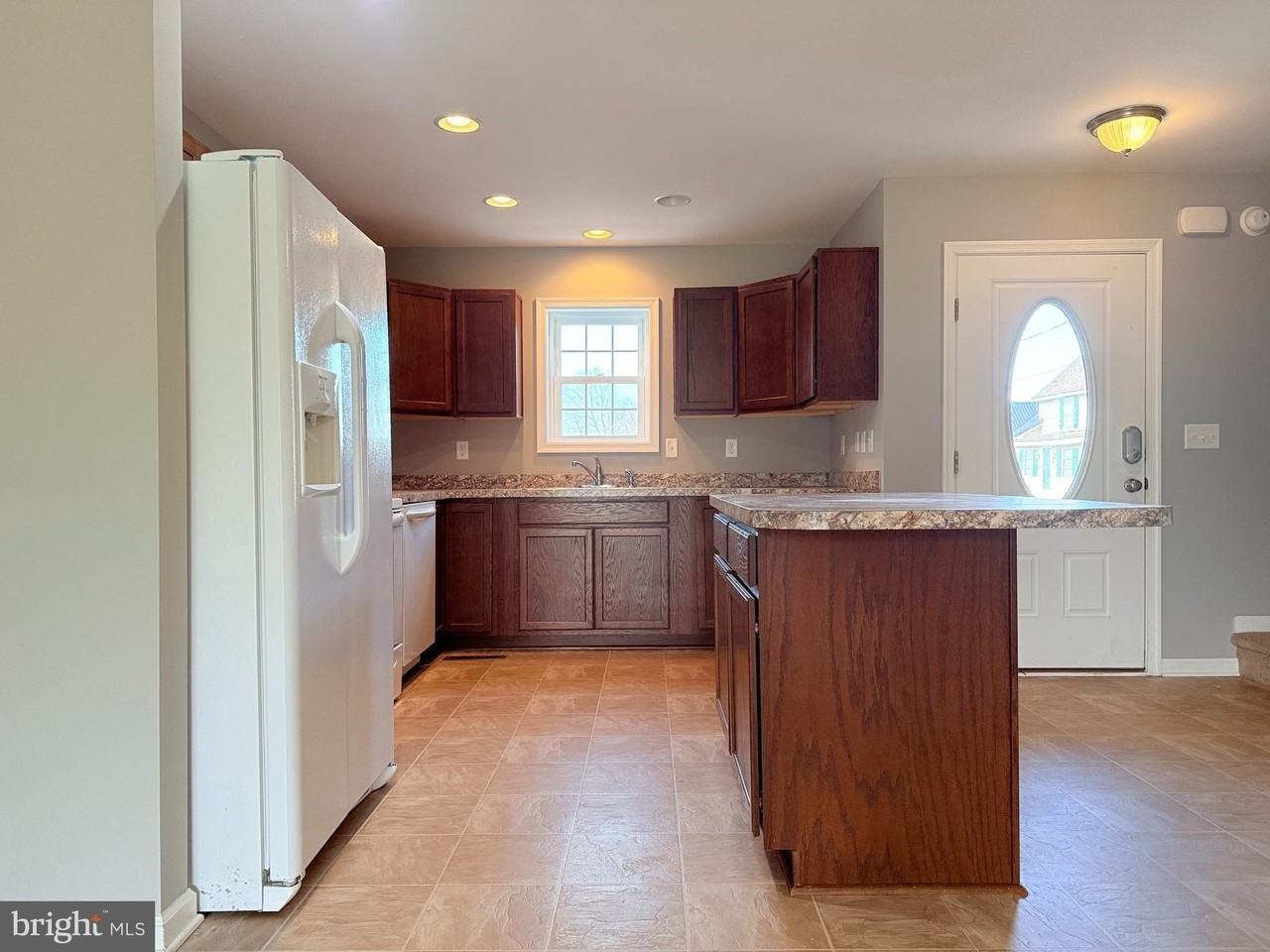 129 North Church Street - Photo 2 of 11