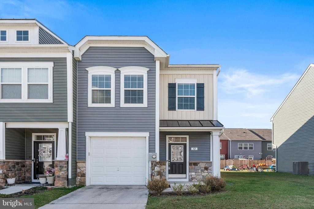 32 Healey Court - Photo 2 of 32