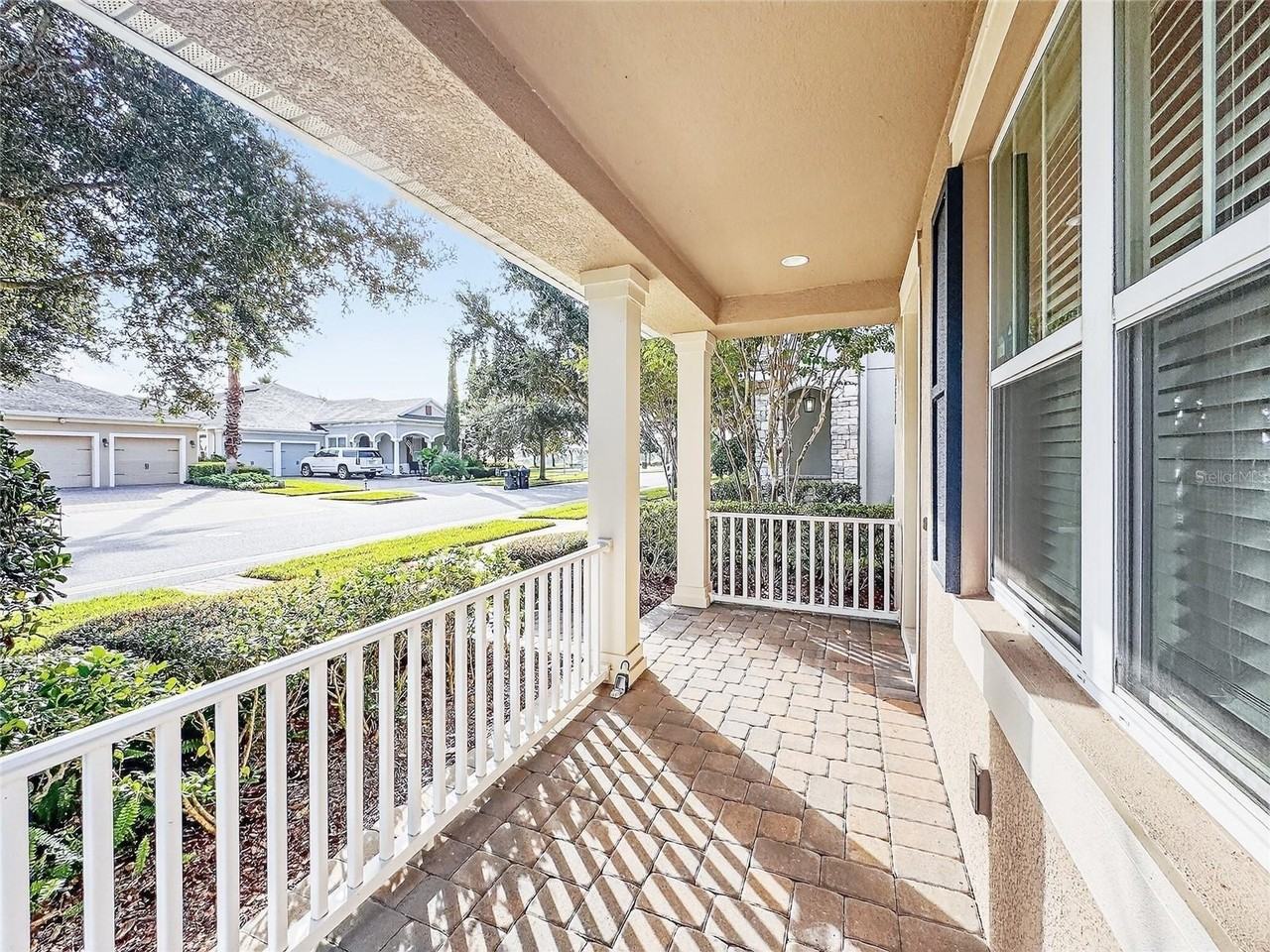 5518 Thomas Square Drive - Photo 4 of 50