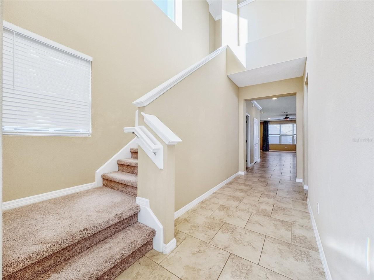 5518 Thomas Square Drive - Photo 7 of 50