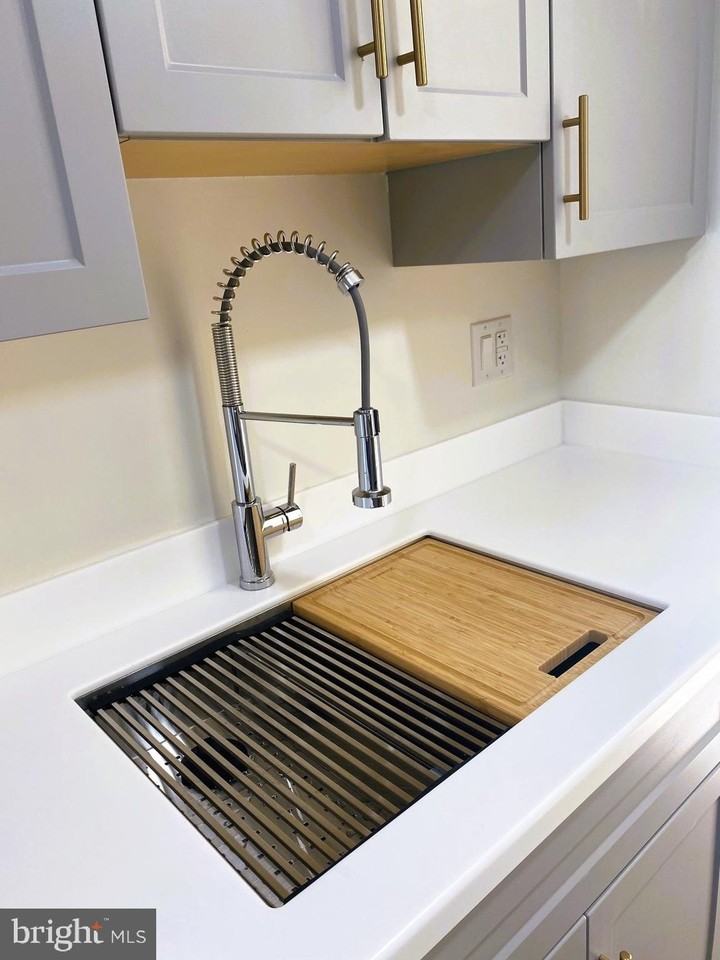 9650 Marston Ln - Photo 5 of 42