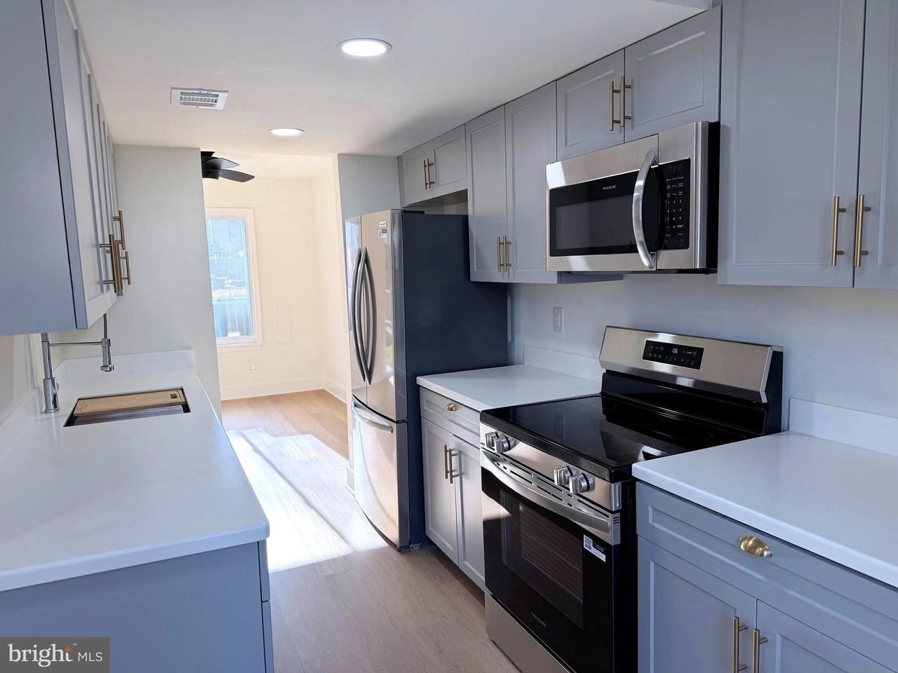 9650 Marston Ln - Photo 6 of 42