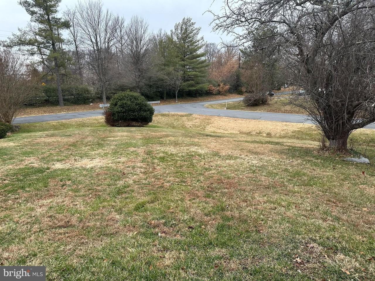 4037 Olney Laytonsville Rd - Photo 5 of 42