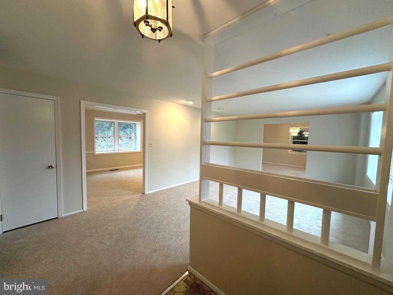 4037 Olney Laytonsville Rd - Photo 6 of 42