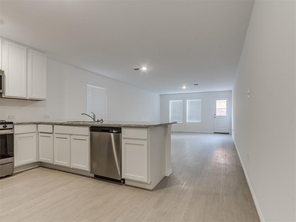 3304 Northwest 149th Street - Photo 7 of 26