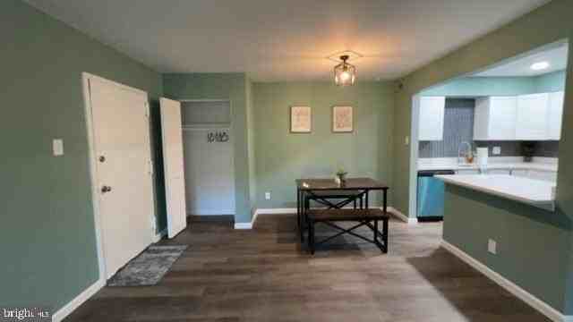 10133 Prince Pl Apt 102-12c #102-12C - Photo 6 of 14