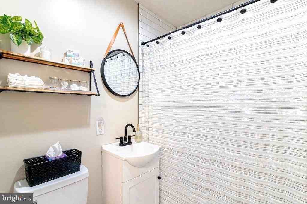 45302 Bloch Avenue - Photo 5 of 15