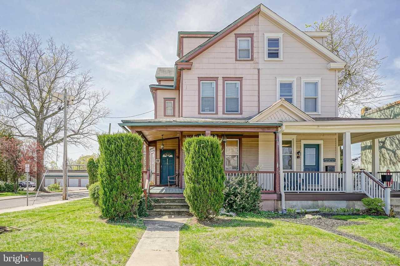 878 Haddon Avenue #407