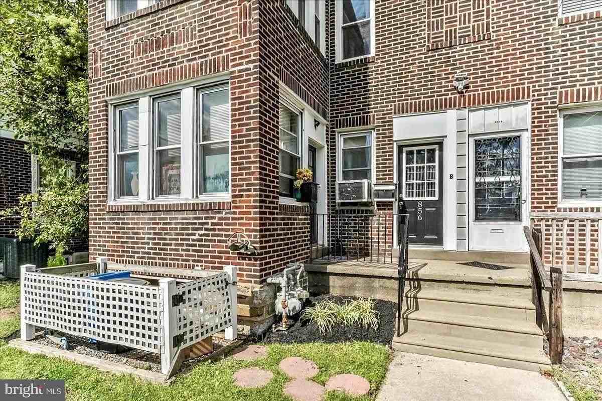 856 Chester Pike #B - Photo 3 of 16