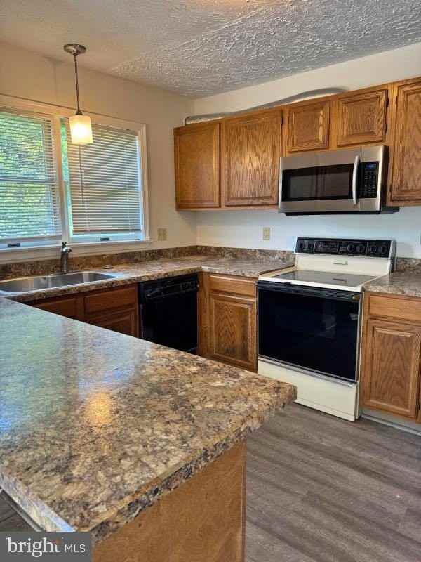 28 Jean Lo Way - Photo 3 of 10