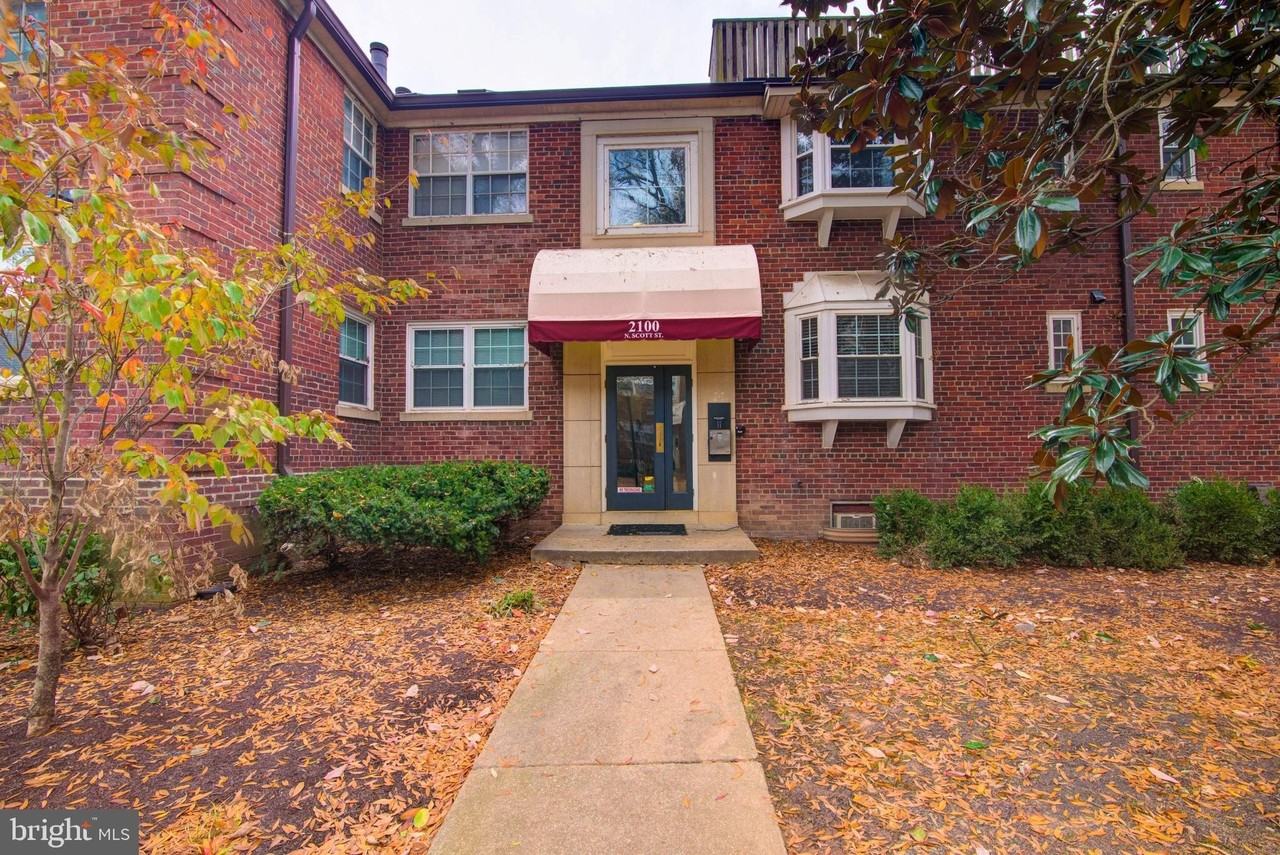 2100 North Scott Street #101 - Photo 2 of 23