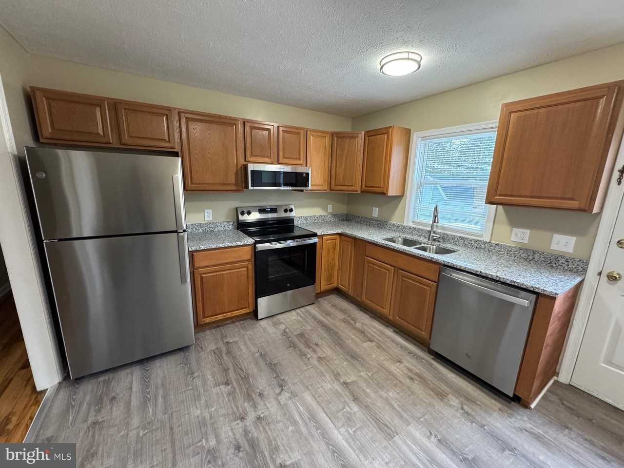 125 Longstreet Avenue - Photo 6 of 16