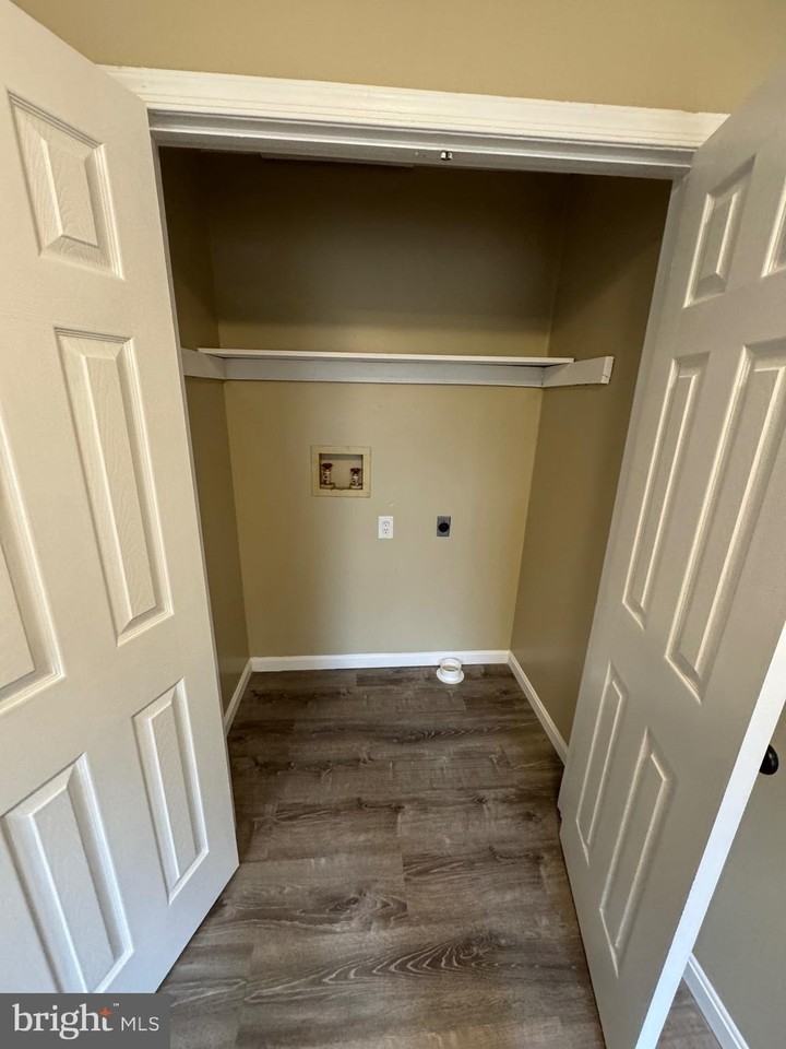 127 Longstreet Avenue - Photo 4 of 18